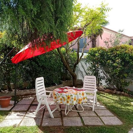 B&B Il Cantuccio Desenzano del Garda Bagian luar foto
