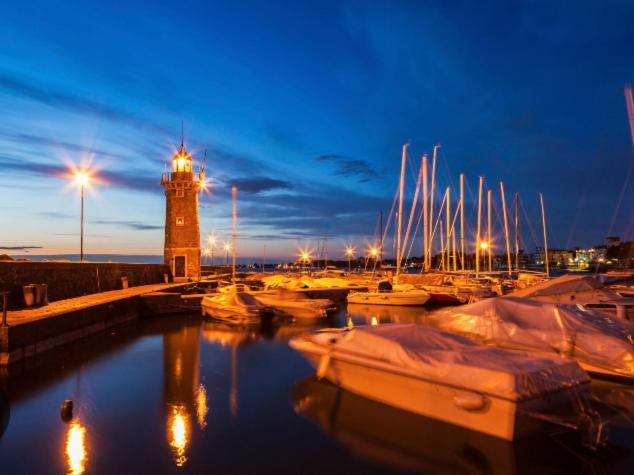B&B Il Cantuccio Desenzano del Garda Bagian luar foto